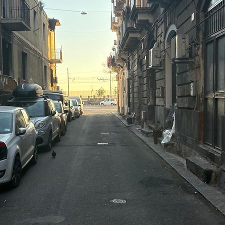 Da Marieddu Appartamento Indipendente In Centro Citta Катания Екстериор снимка