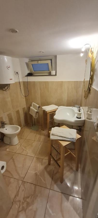 Da Marieddu Appartamento Indipendente In Centro Citta Катания Екстериор снимка